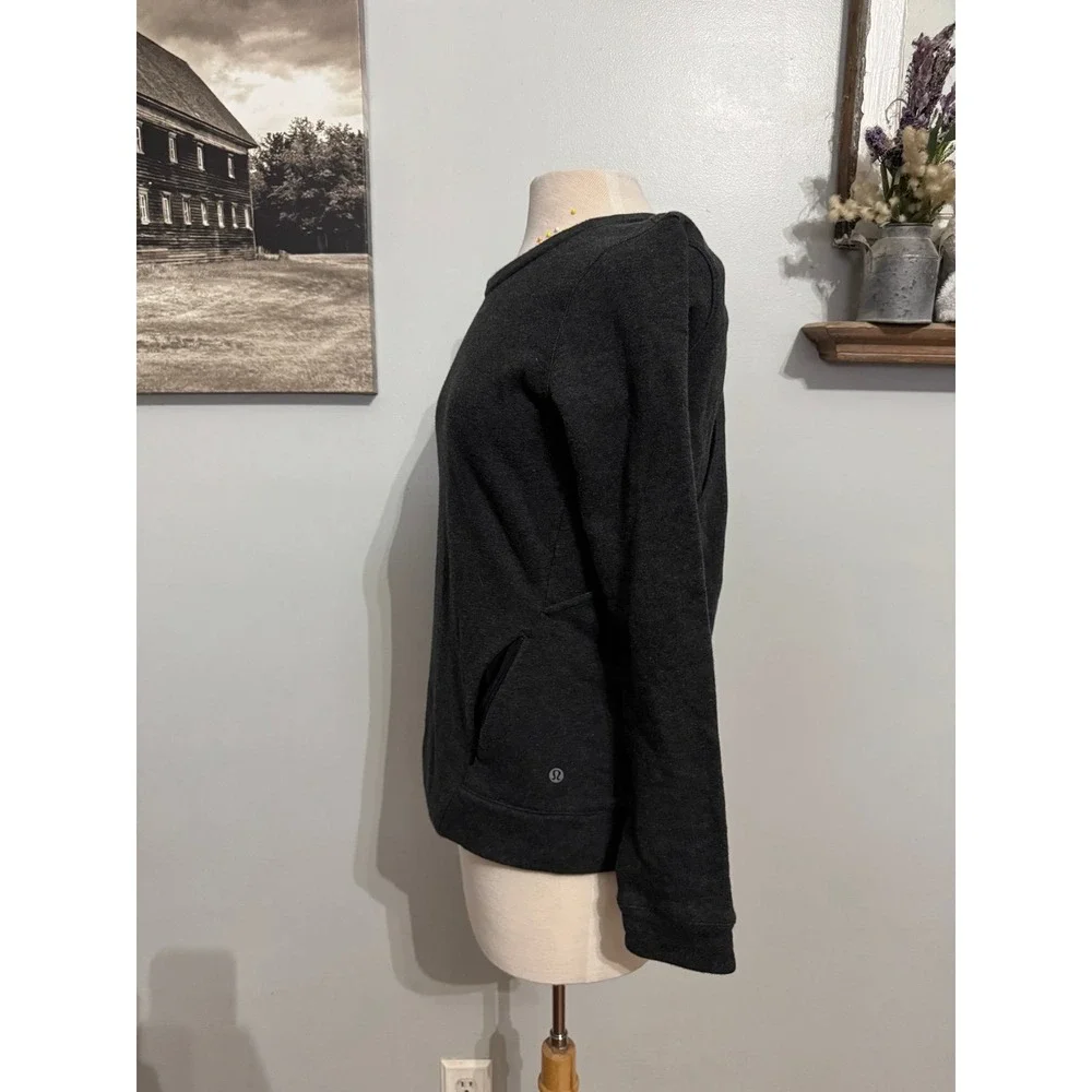 Lululemon &Go Endeavor long sleeve sweatshirt heathered black‎ back cutout 6
